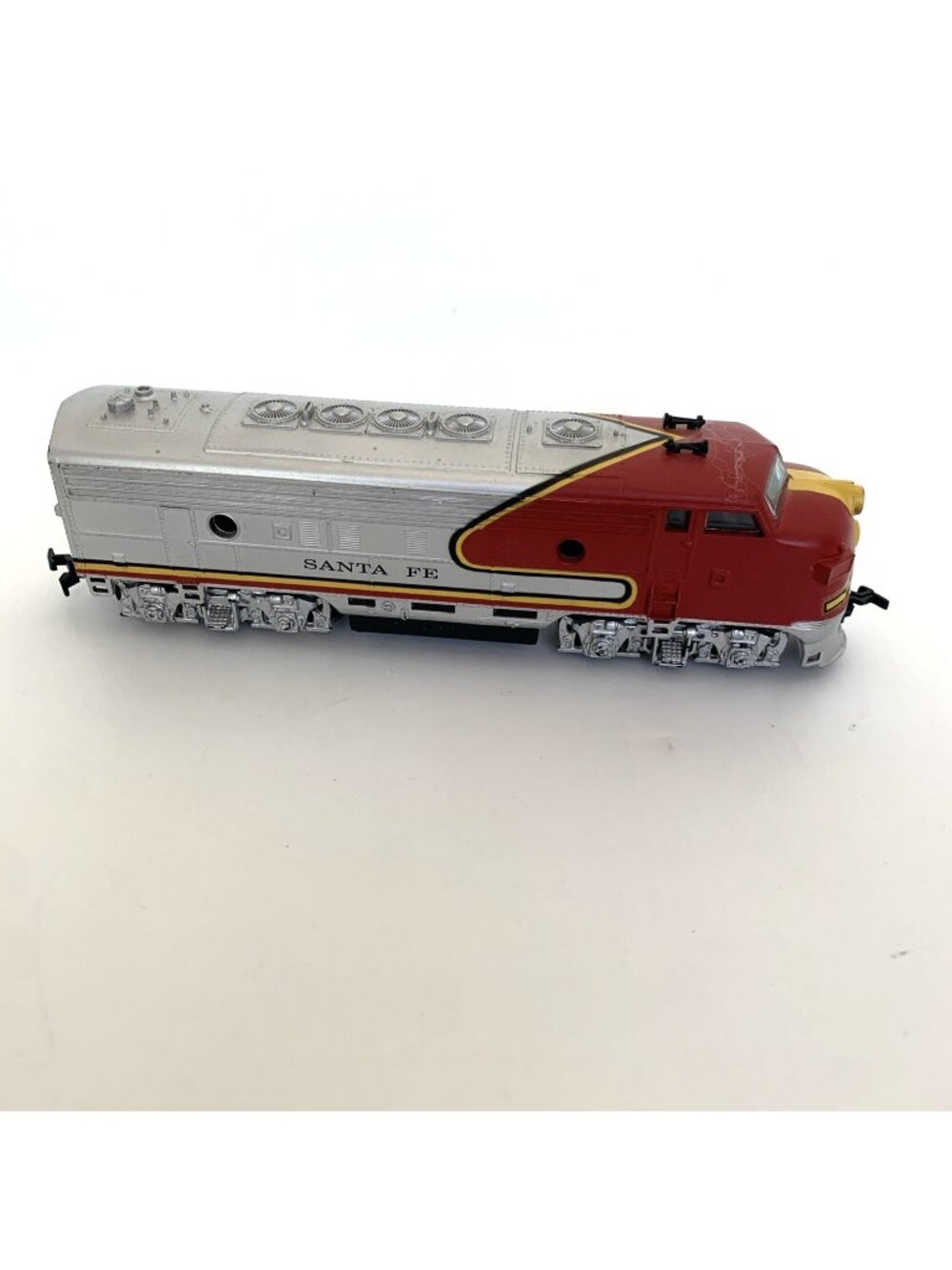 Life-Like HO Scale Santa Fe F7A Diesel Locomotive Warbonnet Powered Untested VTG